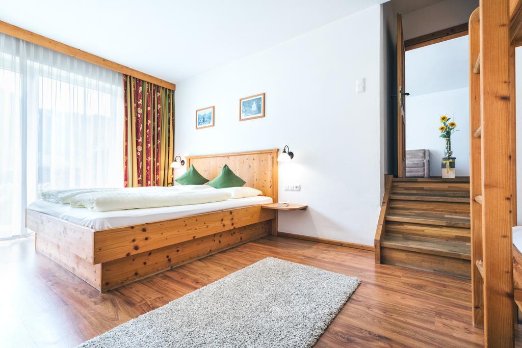Apparthotel Alpenchalet Neukirchen am Großvenediger Zewnętrze zdjęcie